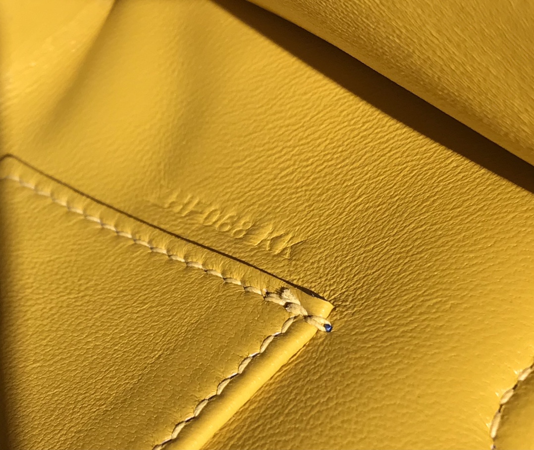 Hermes Mini Kelly Pochette 22cm Bag In Yellow Amber Swift Leather